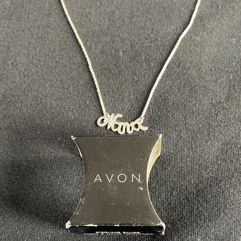 ๐๏ธ2/$40 - Avon Sterling Silver Nana Necklace - Picture 3 of 5